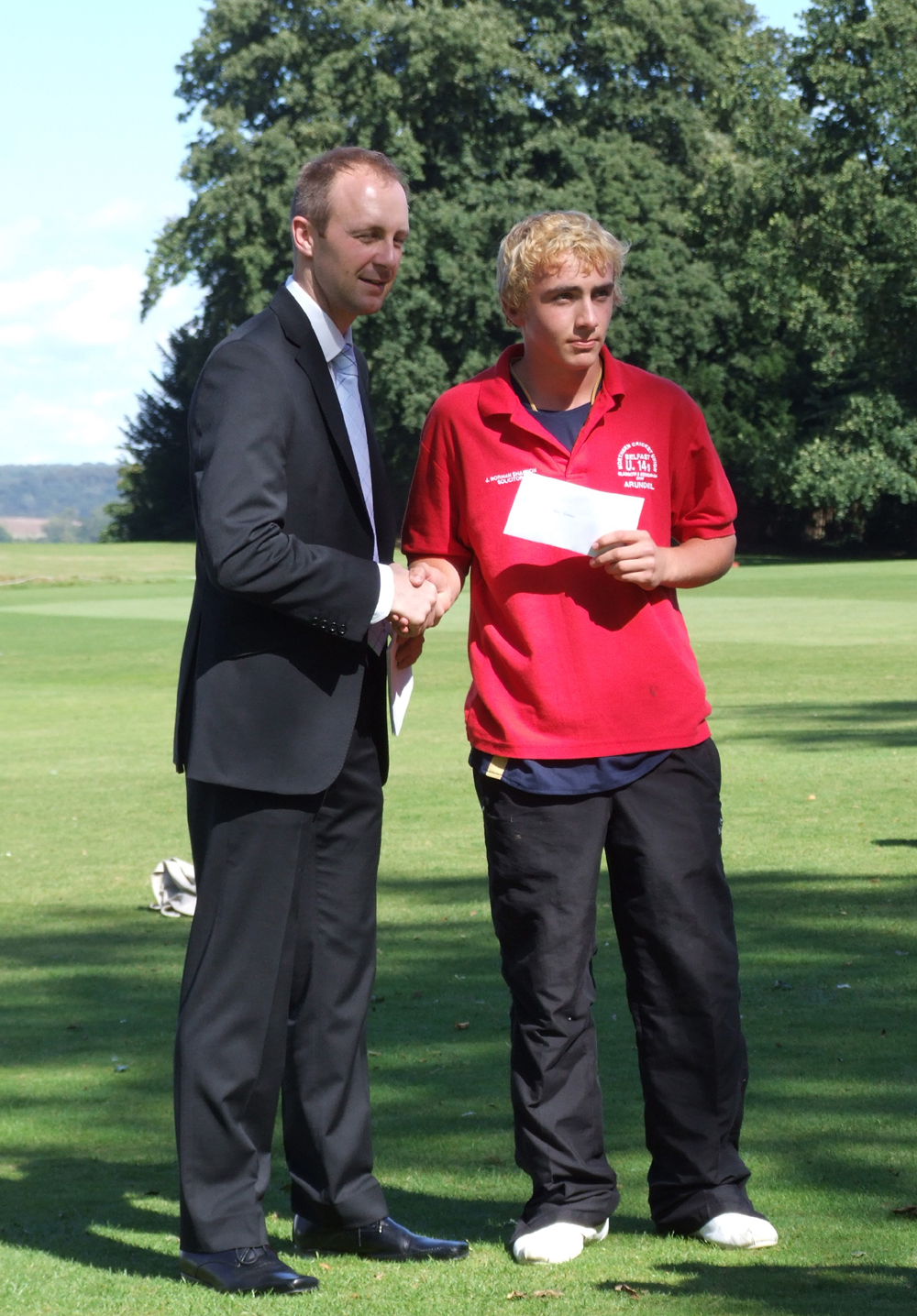 Nathan Burns recieves his batsman of the tournament award